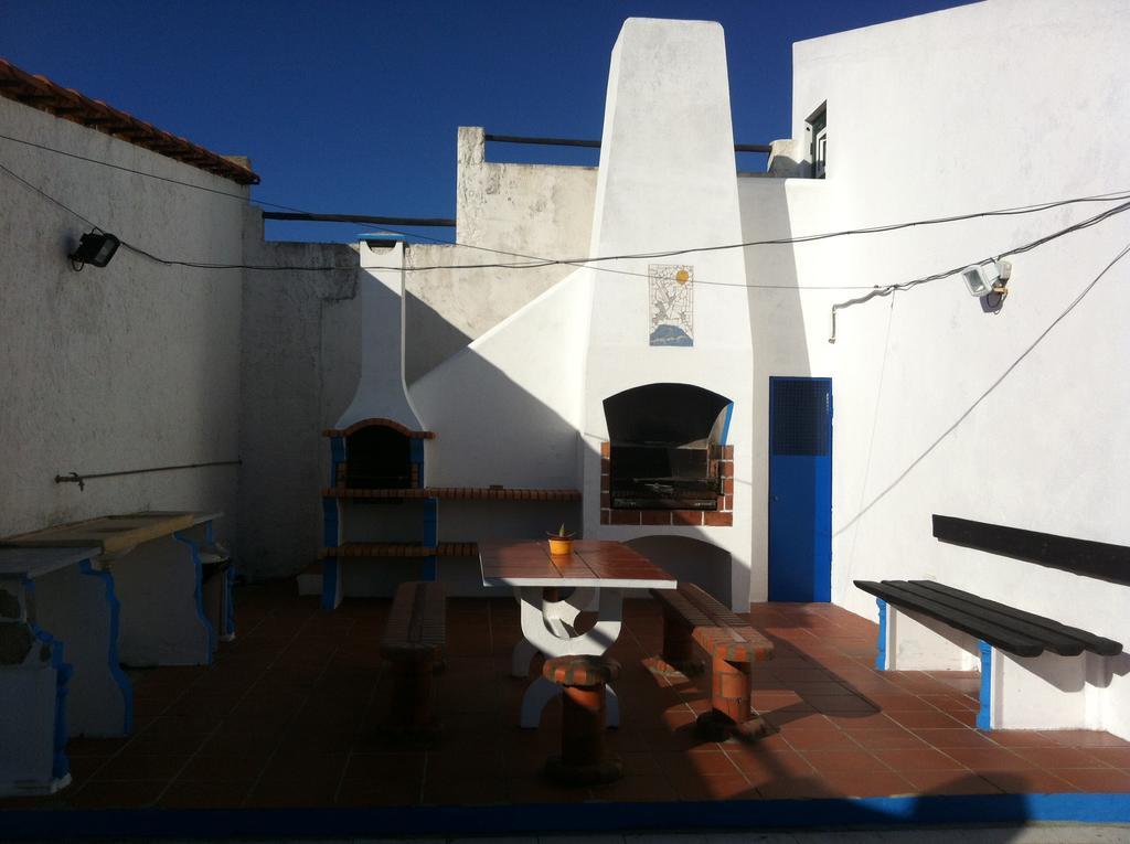 Alentejo Pig Dog Surf Camp Hotel Palhota Exterior photo