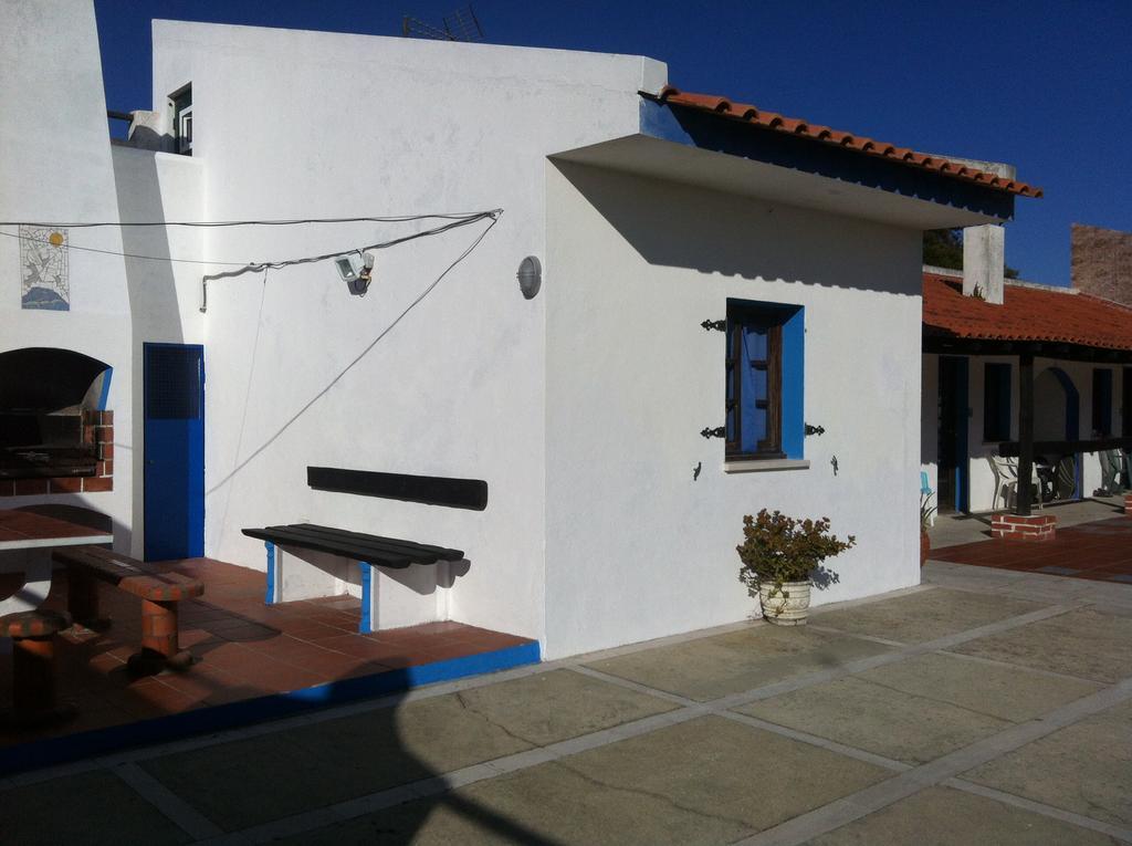 Alentejo Pig Dog Surf Camp Hotel Palhota Exterior photo