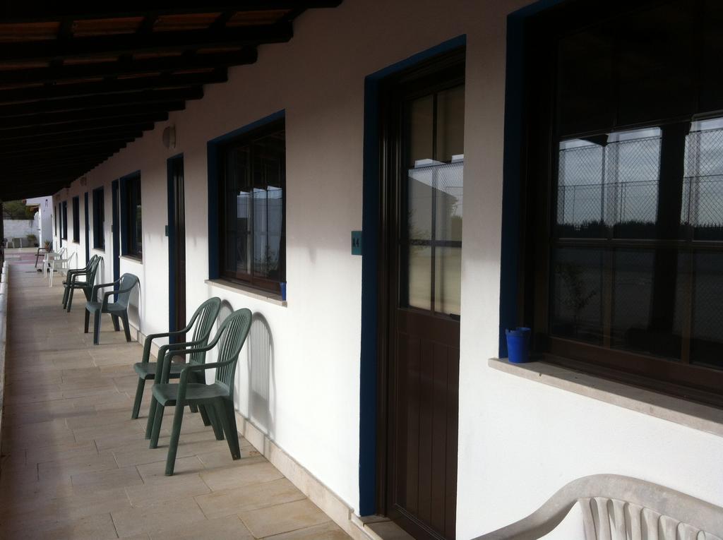 Alentejo Pig Dog Surf Camp Hotel Palhota Exterior photo